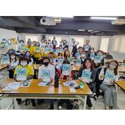 112年05月10日本會辦理「輕鬆學P圖圈粉行銷一網打盡！」免費講座，賣厝阿明業務行銷經紀人葉美君主講,會員公司學員反映熱烈,獲益良多.