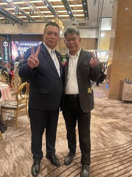 1379447_b2682f26331ebf9d68a96612f409a0de