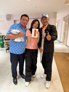 1379904_76a7b42a2e2e87079b98053fc8162a15