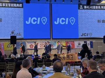 1380027_0513f2383d5efce45d9bf79a4e4753b5