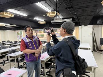 1380173_a6d6e53ef0a84a62bf32d36b91adc6f0