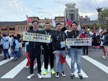 1380428_d222223f9883bb66924c69fb6a971e57