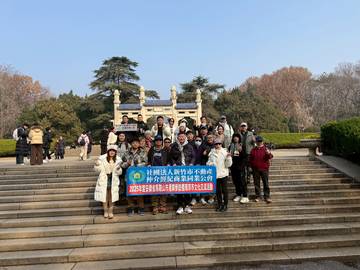 1380431_894036941bf10fe69569fc34cb2bfca2