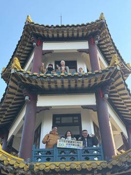 1380436_1c54833670976326eb1f9d30092275bf