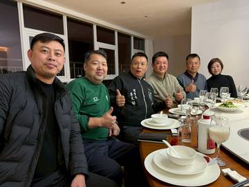 1380446_be2d920cd3b26e39eec27c797664e451