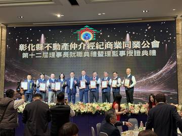 1381028_d0111f749beb163125261061fcf76d08