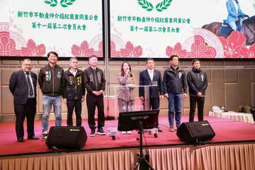 1381439_c0c502f7f32c321c6297a3bb0ae3737c