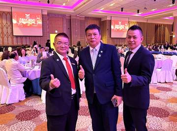 1381445_9eed53b3bc4cd799115cab3e53663f13