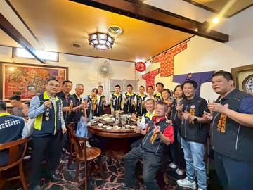 1382151_993e30ee84da16796e298e971f0a9571