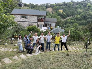 1382183_93249303723360523bcd99fdf45d23ab